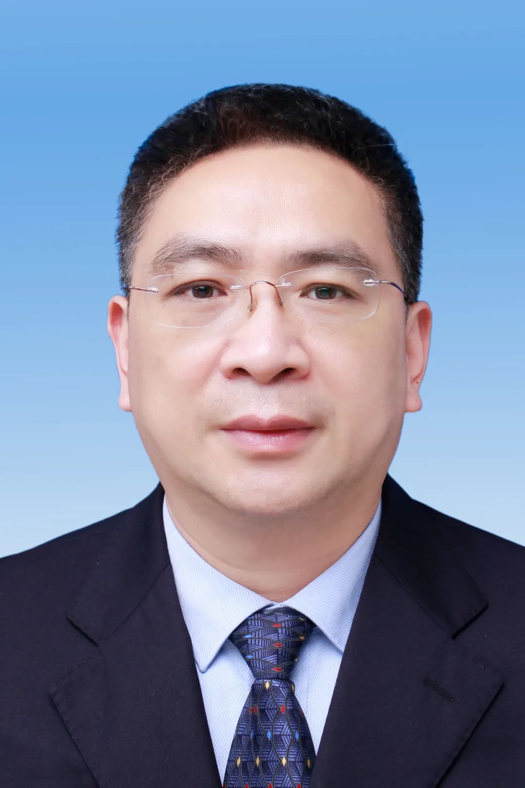 重庆市黔江区人大常委会主任副主任简介